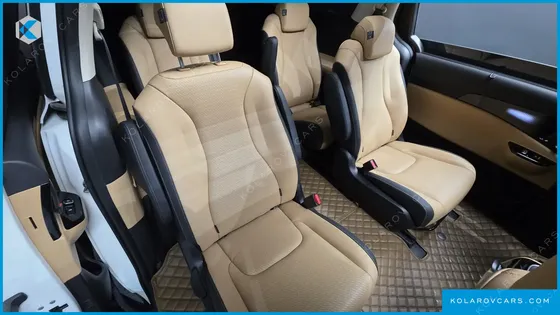 KIA CARNIVAL DIESEL 9-SEATER SIGNATURE