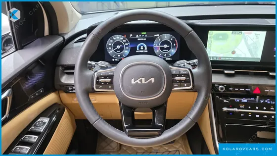 KIA CARNIVAL DIESEL 9-SEATER SIGNATURE