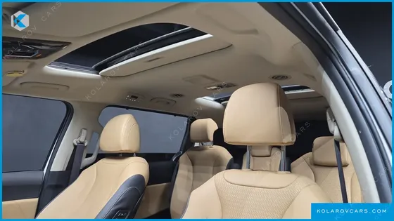 KIA CARNIVAL DIESEL 9-SEATER SIGNATURE