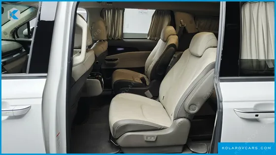 KIA CARNIVAL GASOLINE 9-SEATER HI-LIMOUSINE