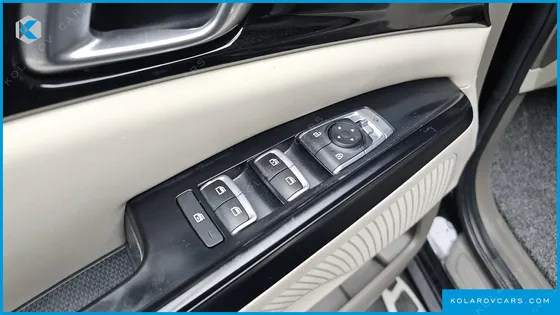 KIA CARNIVAL DIESEL 9-SEATER PRESTIGE