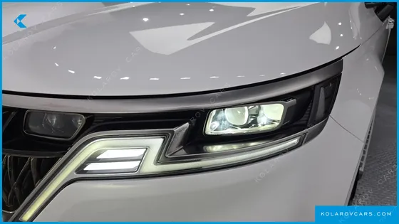 KIA CARNIVAL GASOLINE 7-SEATER SIGNATURE