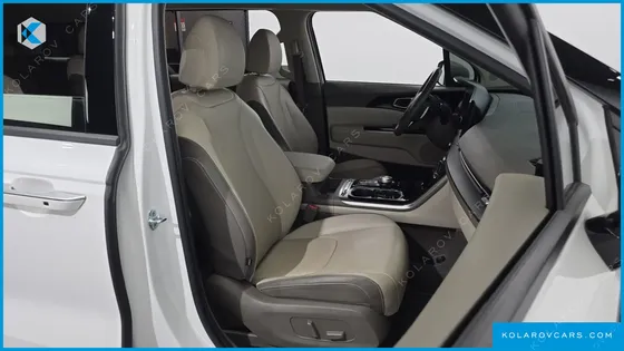 KIA CARNIVAL GASOLINE 7-SEATER SIGNATURE