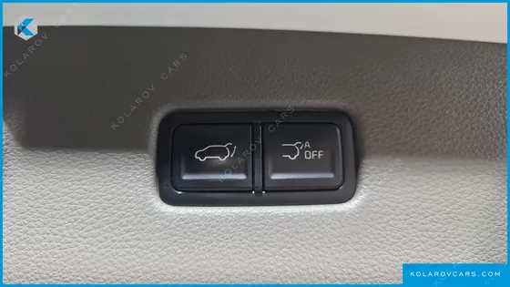 KIA CARNIVAL GASOLINE 7-SEATER SIGNATURE
