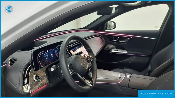 MERCEDES E-CLASS E300 4MATIC EXCLUSIVE