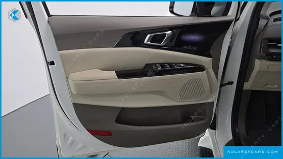 KIA CARNIVAL GASOLINE 9-SEATER SIGNATURE