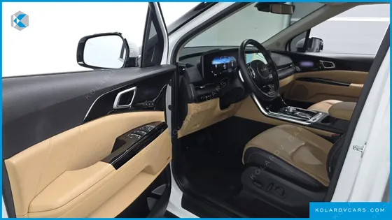 KIA CARNIVAL DIESEL 9-SEATER SIGNATURE