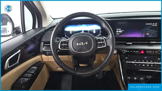 KIA CARNIVAL DIESEL 9-SEATER SIGNATURE