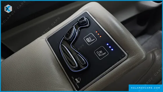 KIA CARNIVAL GASOLINE 9-SEATER HI-LIMOUSINE