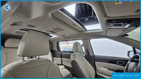 KIA CARNIVAL GASOLINE 7-SEATER NOBLESSE