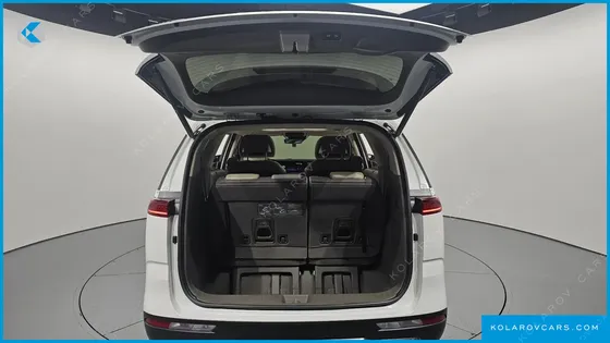 KIA CARNIVAL GASOLINE 7-SEATER NOBLESSE