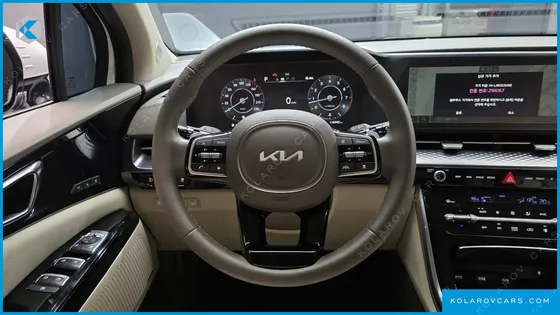 KIA CARNIVAL GASOLINE 7-SEATER HI-LIMOUSINE