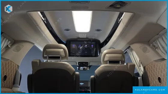 KIA CARNIVAL GASOLINE 7-SEATER HI-LIMOUSINE