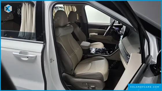 KIA CARNIVAL GASOLINE 7-SEATER HI-LIMOUSINE