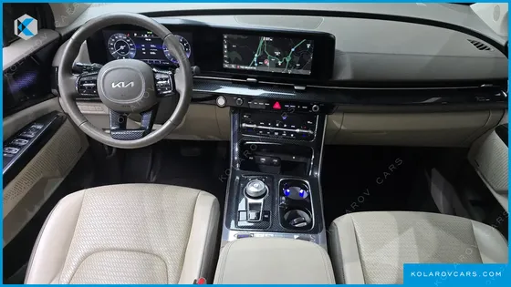 KIA CARNIVAL GASOLINE 4-SEATER HI-LIMOUSINE