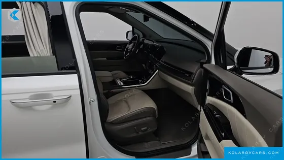 KIA CARNIVAL GASOLINE 9-SEATER SIGNATURE