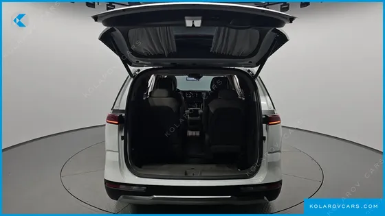 KIA CARNIVAL GASOLINE 9-SEATER SIGNATURE