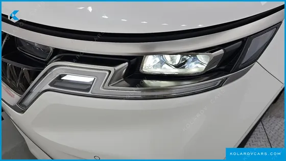 KIA CARNIVAL GASOLINE 9-SEATER SIGNATURE