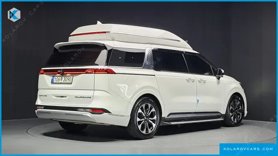 KIA CARNIVAL GASOLINE 9-SEATER HI-LIMOUSINE