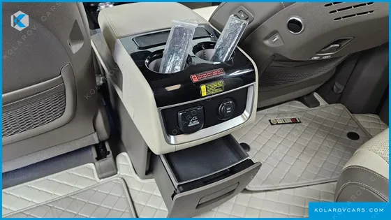 KIA CARNIVAL GASOLINE 9-SEATER HI-LIMOUSINE