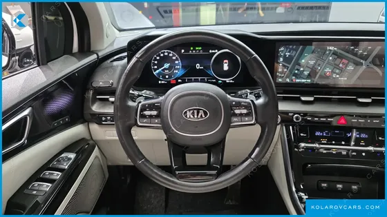 KIA CARNIVAL DIESEL 7-SEATER SIGNATURE