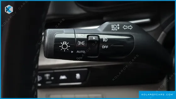 KIA CARNIVAL DIESEL 7-SEATER SIGNATURE