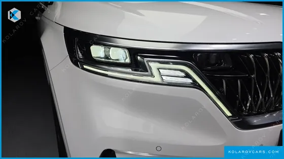 KIA CARNIVAL DIESEL 7-SEATER SIGNATURE