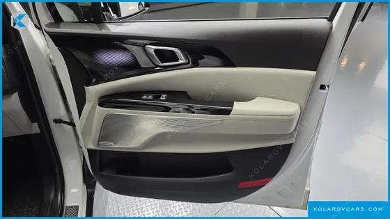 KIA CARNIVAL DIESEL 7-SEATER SIGNATURE