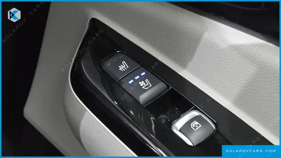 KIA CARNIVAL DIESEL 7-SEATER SIGNATURE