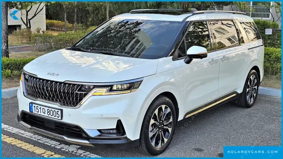 KIA CARNIVAL GASOLINE 9-SEATER SIGNATURE