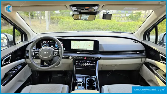 KIA CARNIVAL GASOLINE 9-SEATER SIGNATURE
