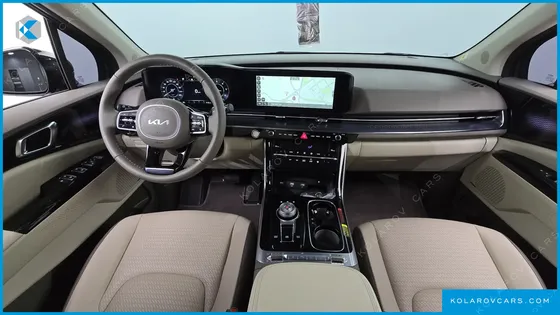 KIA CARNIVAL DIESEL 7-SEATER HI-LIMOUSINE