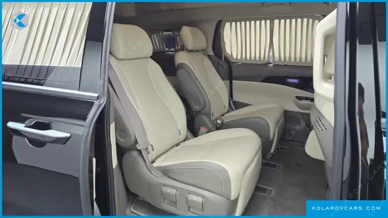 KIA CARNIVAL DIESEL 7-SEATER HI-LIMOUSINE