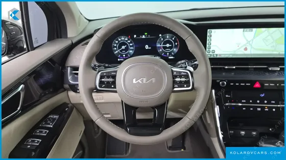 KIA CARNIVAL DIESEL 7-SEATER HI-LIMOUSINE
