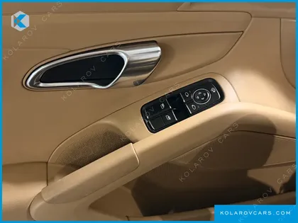PORSCHE 718 2.0