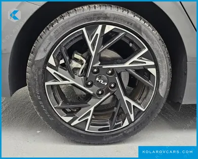 KIA K5 SIGNATURE