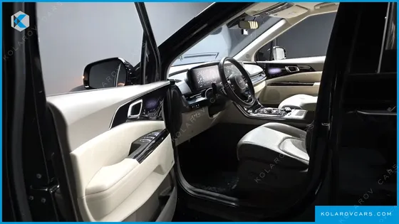 KIA CARNIVAL DIESEL 7-SEATER HI-LIMOUSINE