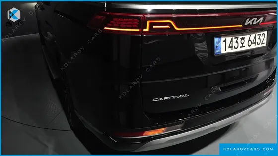 KIA CARNIVAL DIESEL 7-SEATER HI-LIMOUSINE