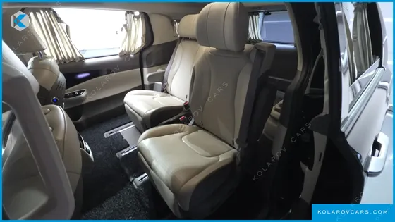 KIA CARNIVAL DIESEL 7-SEATER HI-LIMOUSINE