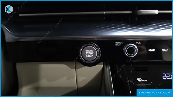KIA CARNIVAL DIESEL 7-SEATER HI-LIMOUSINE