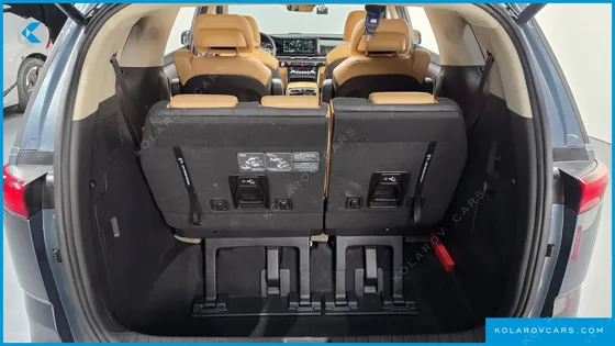 KIA CARNIVAL DIESEL 7-SEATER NOBLESSE
