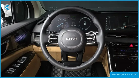 KIA CARNIVAL DIESEL 7-SEATER SIGNATURE
