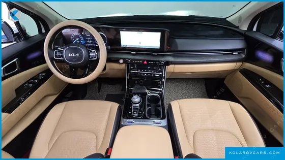 KIA CARNIVAL GASOLINE 7-SEATER SIGNATURE