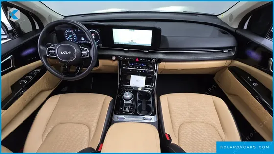 KIA CARNIVAL GASOLINE 7-SEATER SIGNATURE