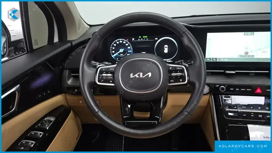KIA CARNIVAL GASOLINE 7-SEATER SIGNATURE