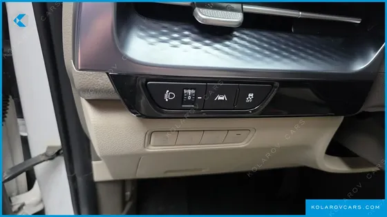KIA CARNIVAL DIESEL 9-SEATER HI-LIMOUSINE