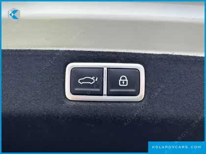 HYUNDAI GRANDEUR PREMIUM
