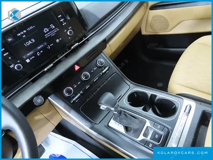 KIA CARNIVAL DIESEL 9-SEATER PRESTIGE