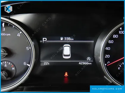 KIA CARNIVAL DIESEL 9-SEATER PRESTIGE
