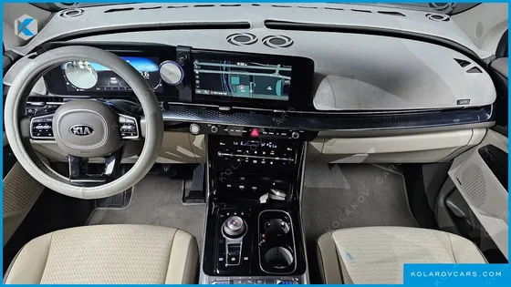 KIA CARNIVAL GASOLINE 9-SEATER HI-LIMOUSINE